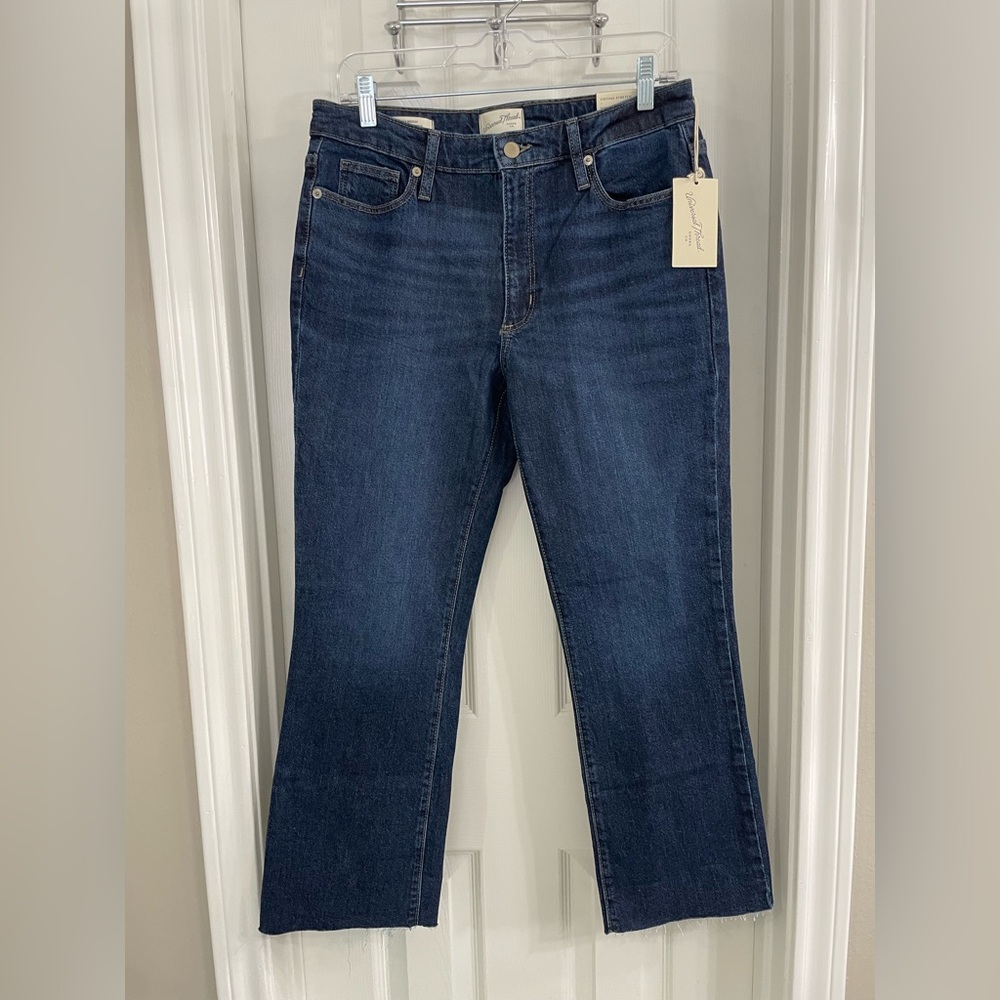 NWT Universal Thread Dark Wash Ankle Bootcut  Blue Denim Jeans Size 8